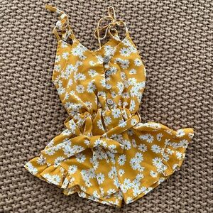 Daisy ruffle romper